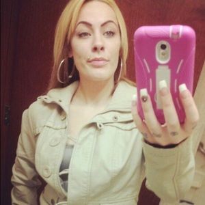 Meet your Posher, Ashley